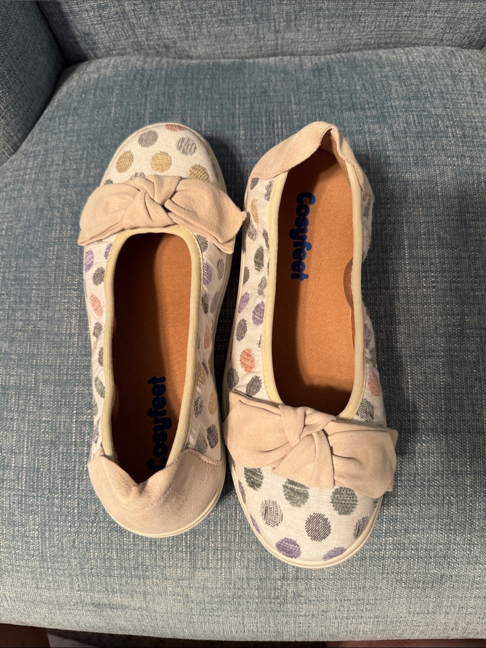 Cosyfeet Polka Dot Bow Slip-On Flats in Beige